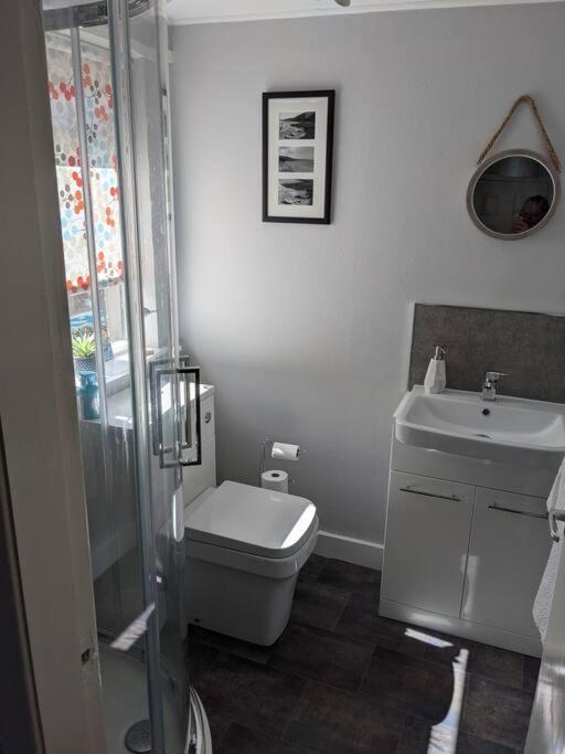 Applegrove, Perfect 2 Bed Bungalow,